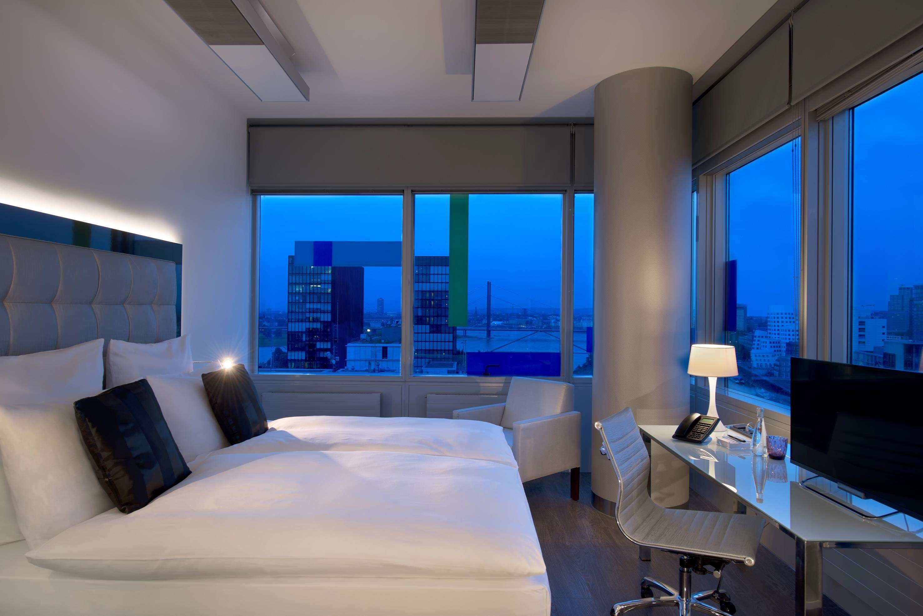 Innside By Melia Duesseldorf Hafen מראה חיצוני תמונה